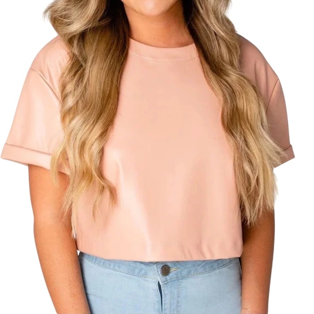NWT Taylor Buddy Love Pink Faux Leather Cropped Top – Size M (US)